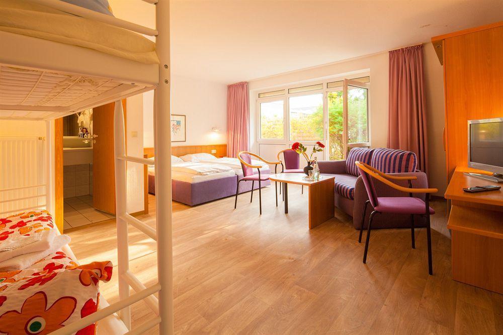 Motel Stralsund Ngoại thất bức ảnh